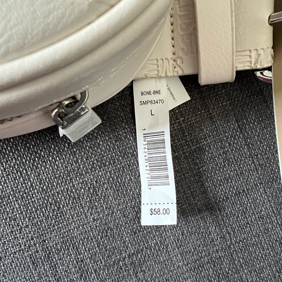 NWT STEVE MADDEN FANNY PACK BAG ON BELT - Picture 3 of 7